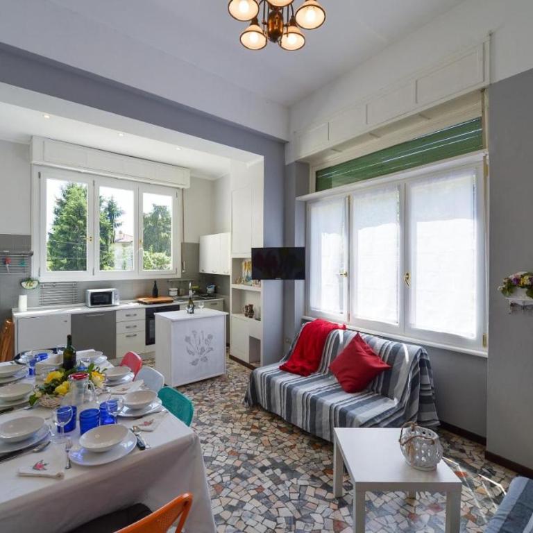 Your Dream on Lake Maggiore: Historic House e Private Jacuzzi - Casa con 3 Camere da Letto - 3