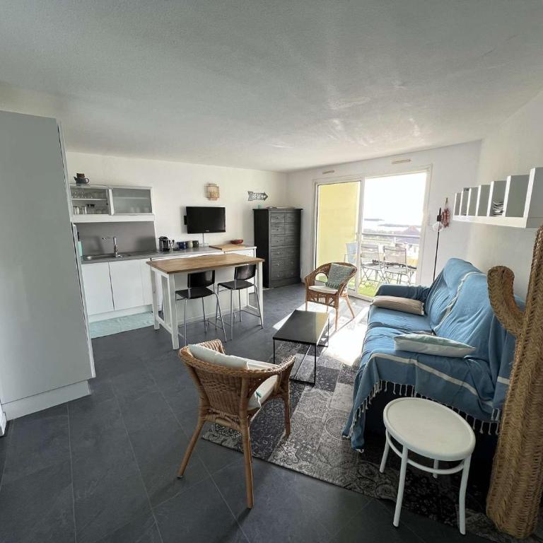 Appartement 4 pièces avec parking, piscine et proche plage au Cap d'Agde - FR-1-702-19 - Apartment - 3