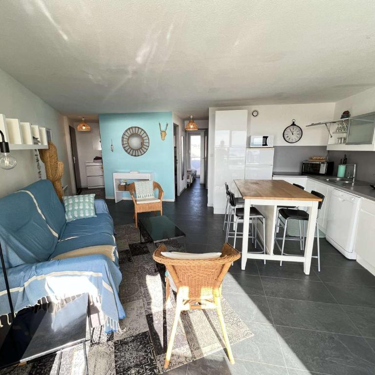 Appartement 4 pièces avec parking, piscine et proche plage au Cap d'Agde - FR-1-702-19 - Apartment - 5