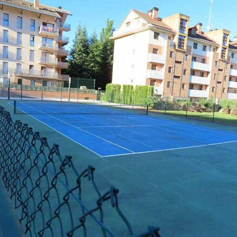 Precioso atico con bonitas vistas a la Peña Oroel - Appartement - 3