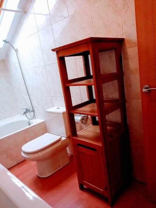 Precioso atico con bonitas vistas a la Peña Oroel - Appartement - 12