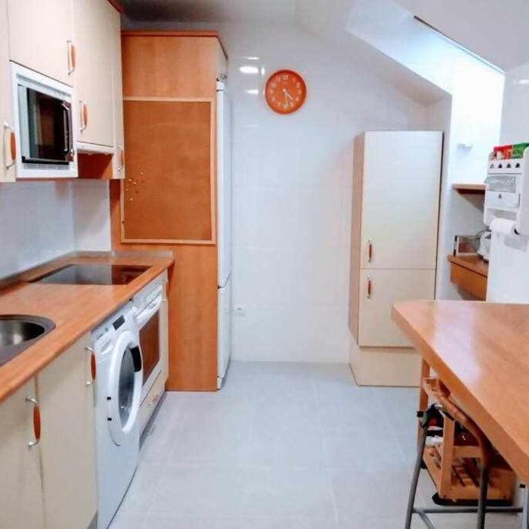 Precioso atico con bonitas vistas a la Peña Oroel - Appartement - 15