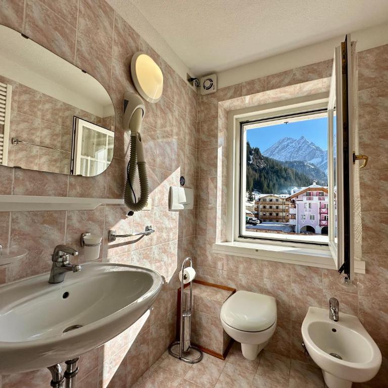 Central Apartment Canazei - Appartamento con 3 Camere da Letto e Vista Montagna - 17