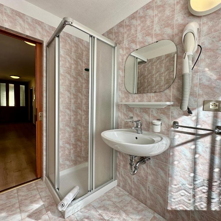 Central Apartment Canazei - Appartamento con 3 Camere da Letto e Vista Montagna - 18