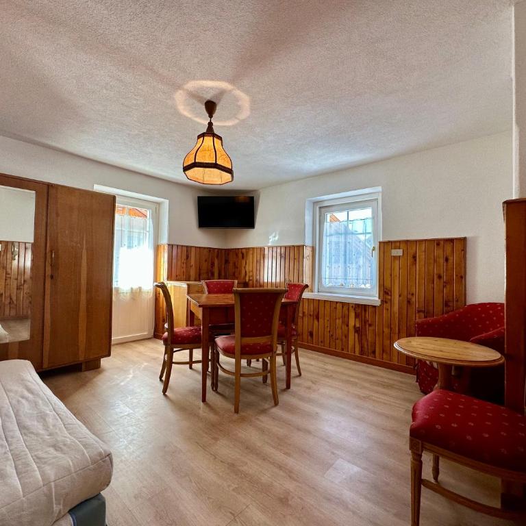 Central Apartment Canazei - Appartamento con 3 Camere da Letto e Vista Montagna - 10