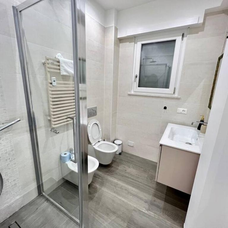 Lussuoso 130 MQ zona Cipro - Two-Bedroom Apartment - 16