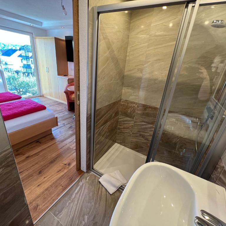 Seebär Velden - Doppelzimmer mit Balkon - 5