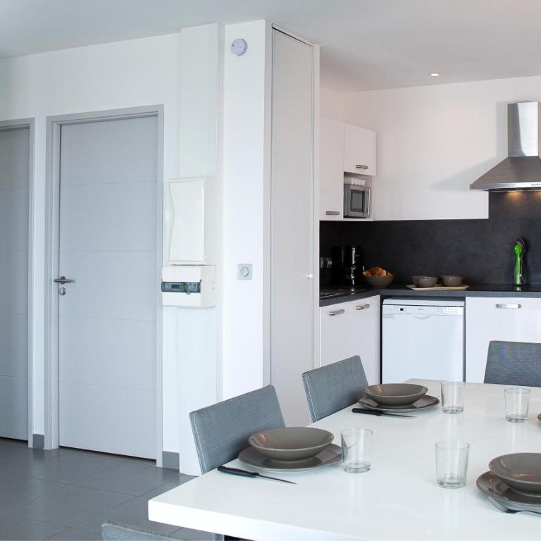 Résidence Coté Mer - Appartement 2 Chambres avec Terrasse et Vue sur la Mer - 7