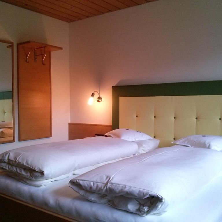 Hotel Garni Erler - Standard Doppelzimmer mit Balkon - 2