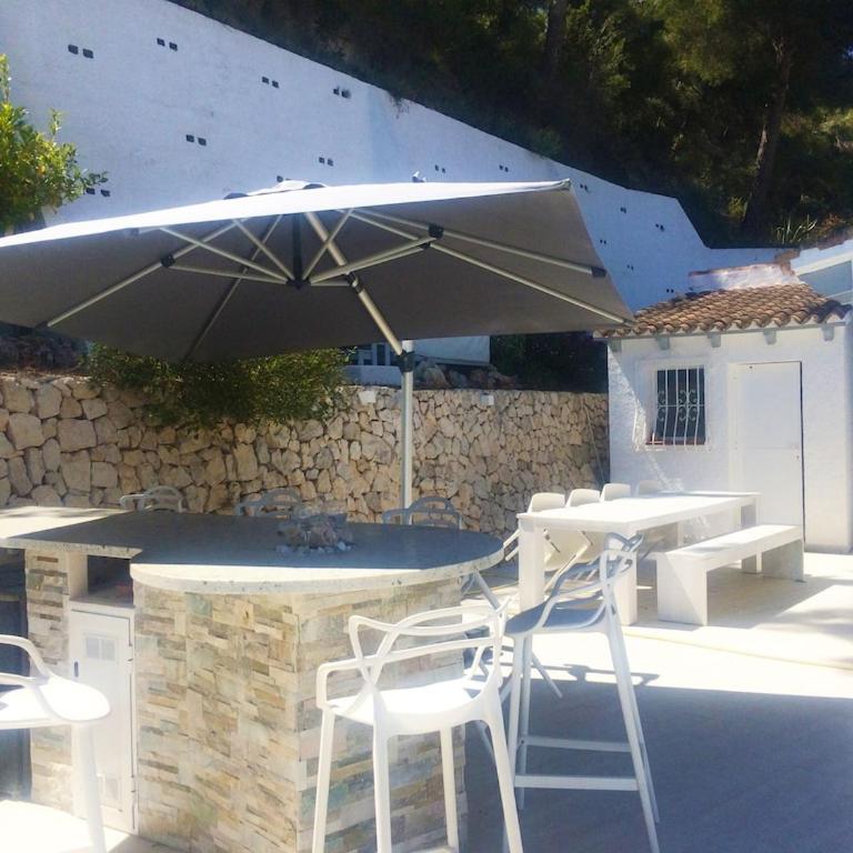 Casa Vida, your villa with panoramic sea views in Moraira. - Three-Bedroom Villa - 13
