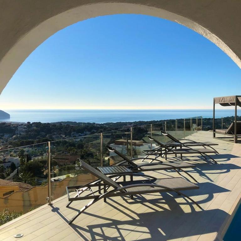 Casa Vida, your villa with panoramic sea views in Moraira. - Three-Bedroom Villa - 10