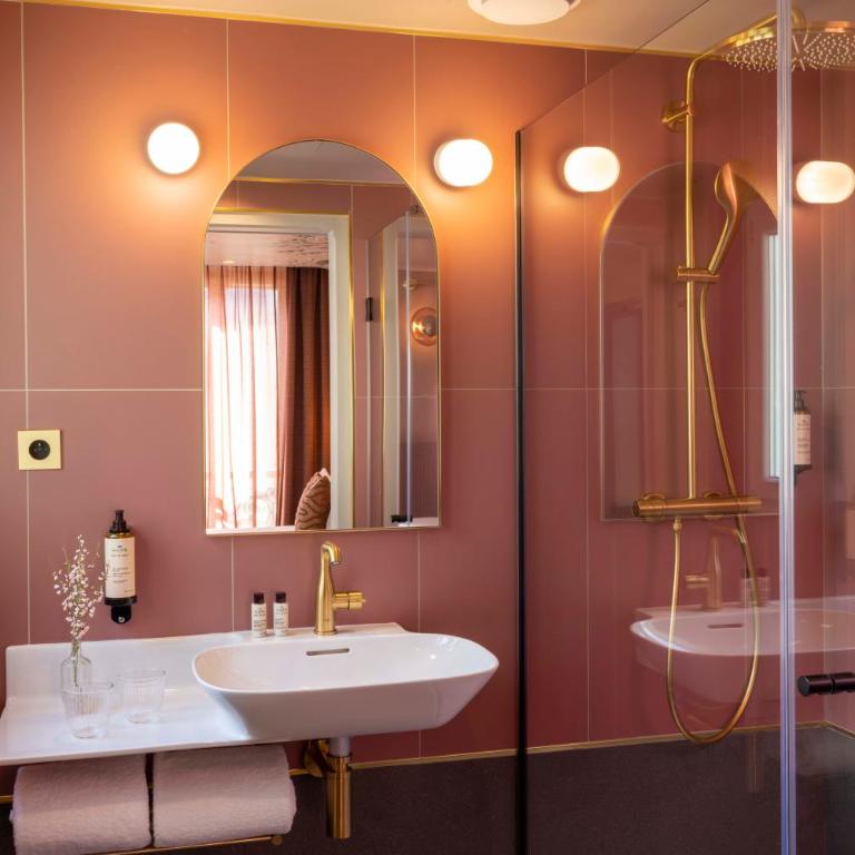 Hôtel Jardin de Cluny - Chambre Lit King-Size Deluxe - 2