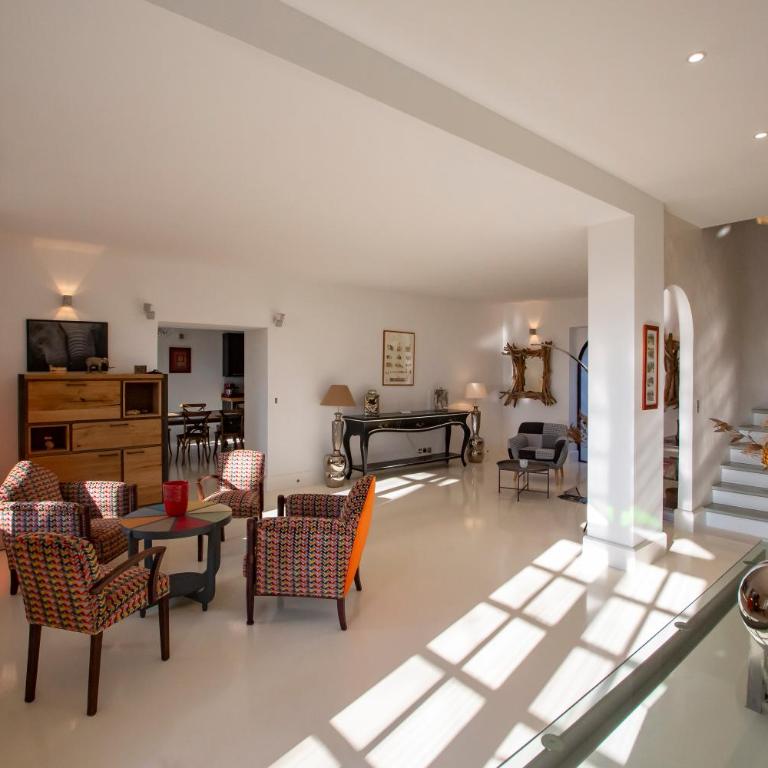 Mas des Bécasses, en Provence - 22 personnes - Villa avec Piscine Privée - 31