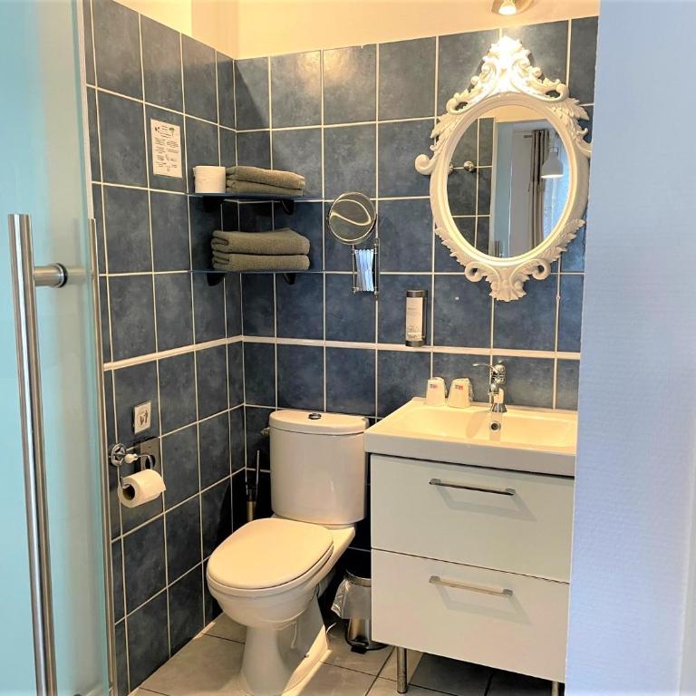 Hôtel Le Méditerranée - Chambre Double Supérieure avec terrasse ou balcon - 7