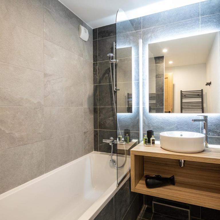 TERRESENS - Le Snoroc - 2 Bedrooms 6 People Standard - 6