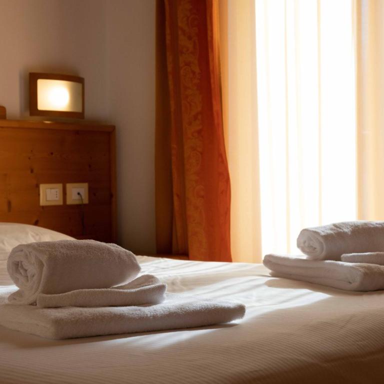 Hotel Andalo - Camera Tripla Standard - 2