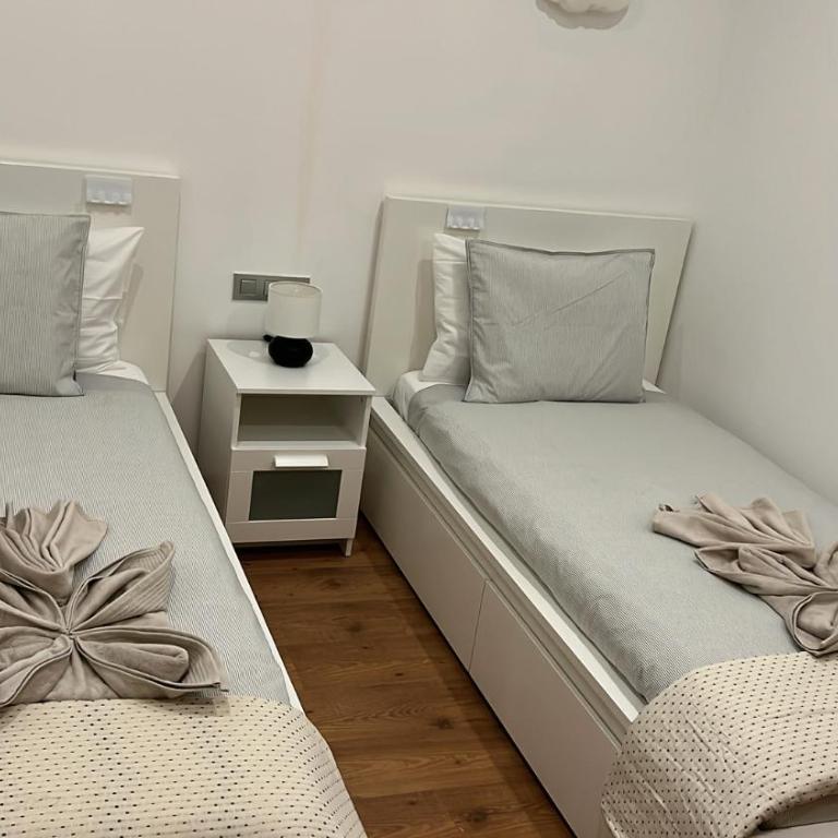 Villa linda - Three-Bedroom Villa - 12