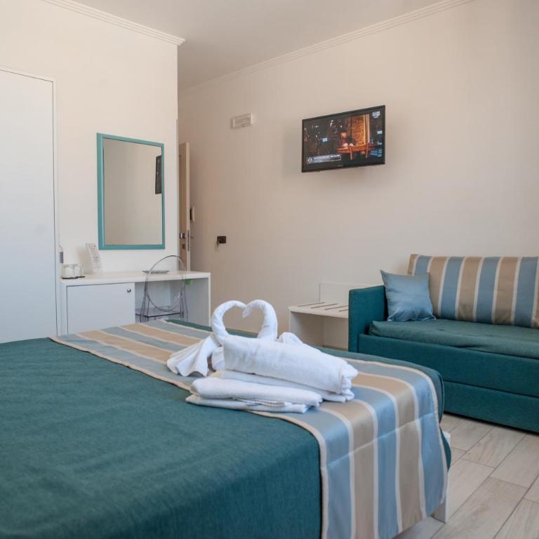 Accussì rooms - Camera Tripla con Vista Montagna - 11