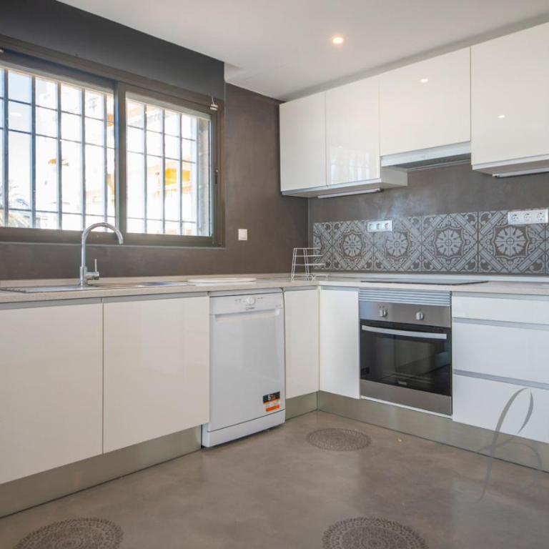 R139 Beachfront apartment Guillem - Apartamento - 15