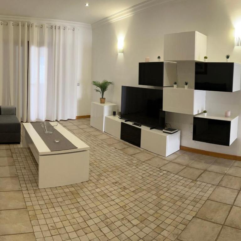 Villa linda - Three-Bedroom Villa - 11