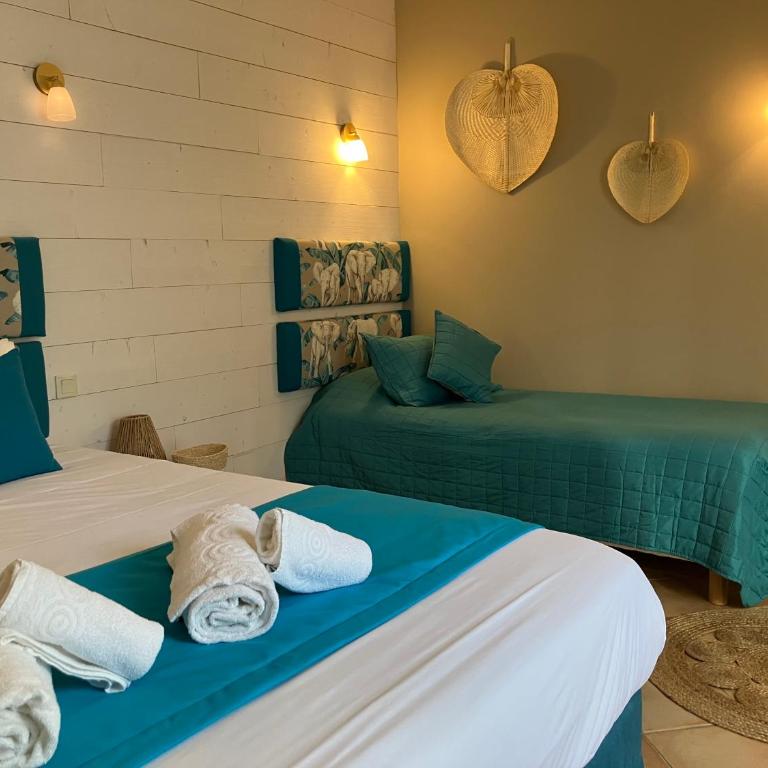 Hôtel de la Côte Fleurie - Chambre Double / Triple Supérieure avec Terrasse - 7