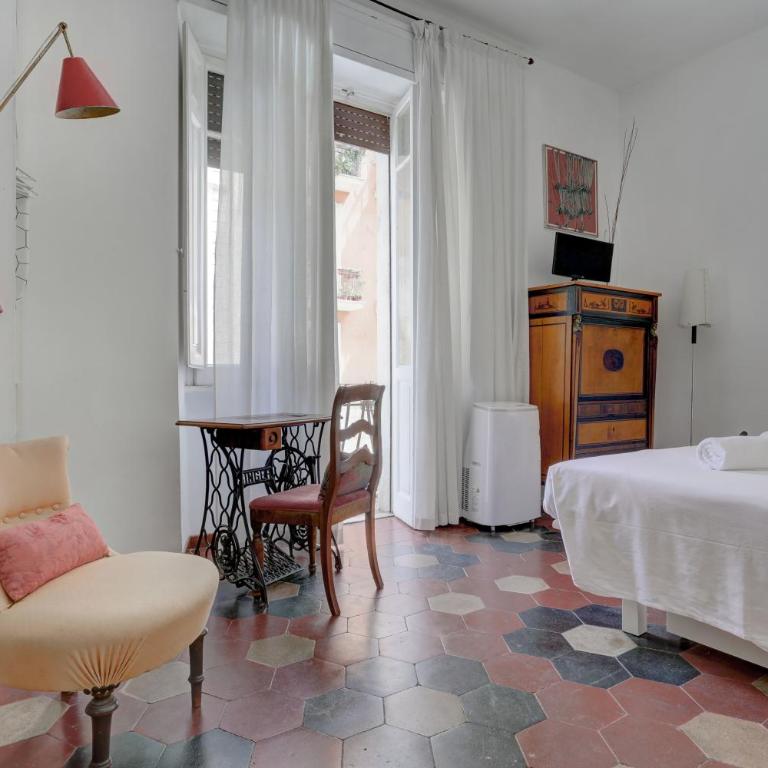 Charming Colosseum - Monolocale con Balcone - 1