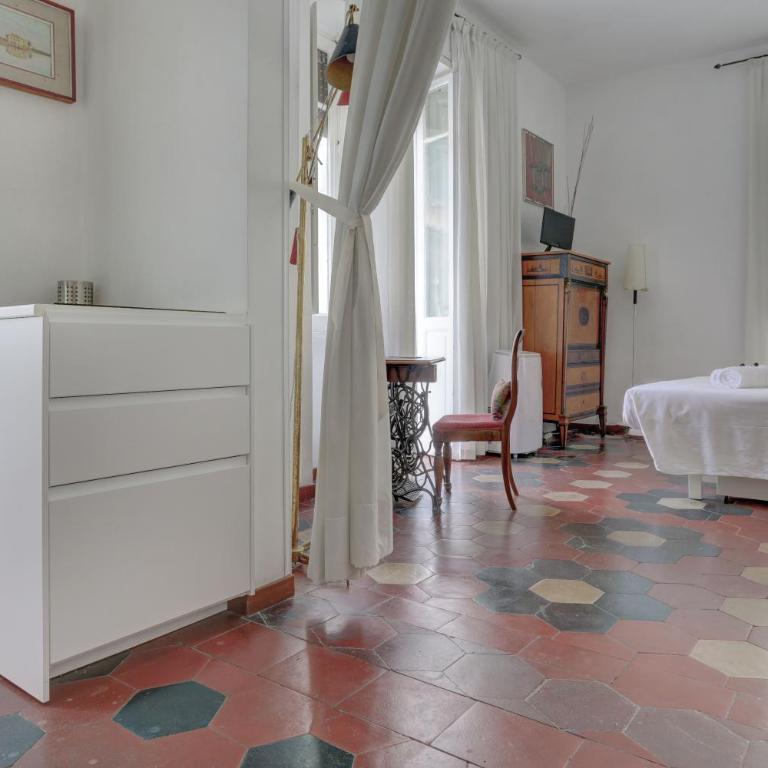 Charming Colosseum - Monolocale con Balcone - 3