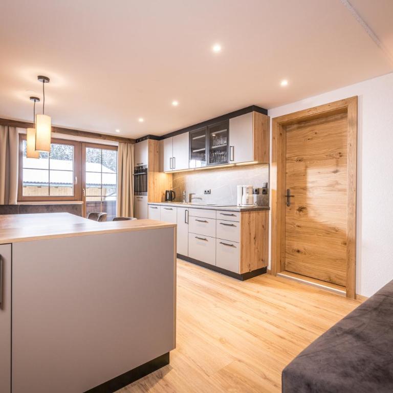 Appartements Schrambacherhof - Apartment mit 3 Schlafzimmern und Balkon - 21