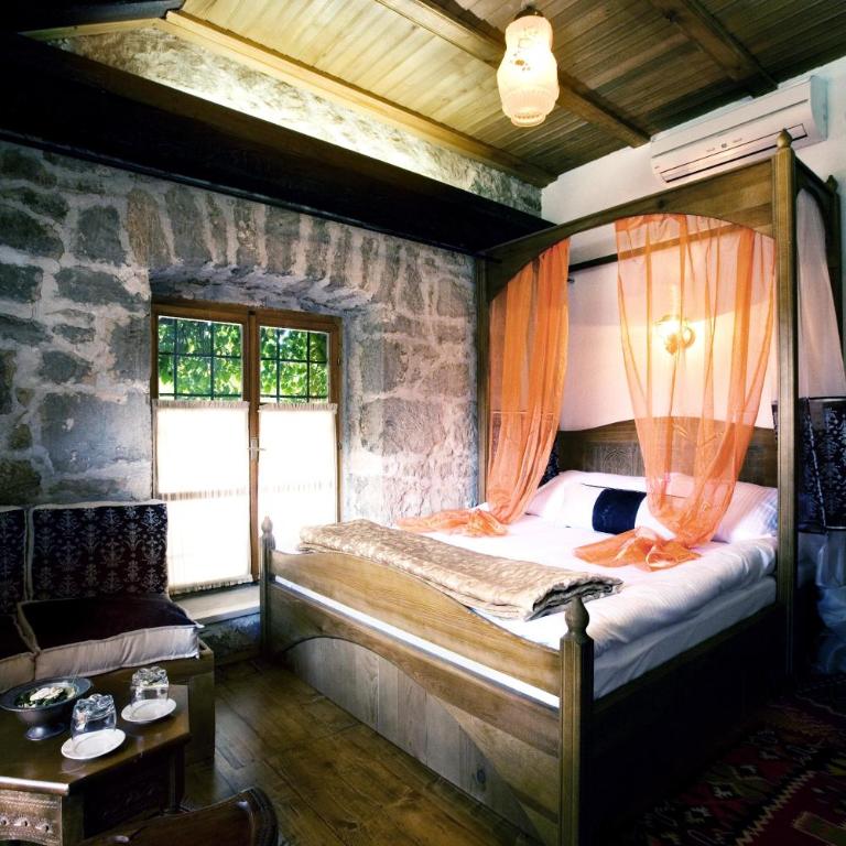 Bosnian National Monument Muslibegovic House - Double Room - 1