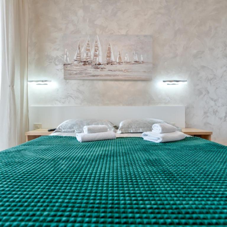 NEO Apartman - One-Bedroom Apartment - 29
