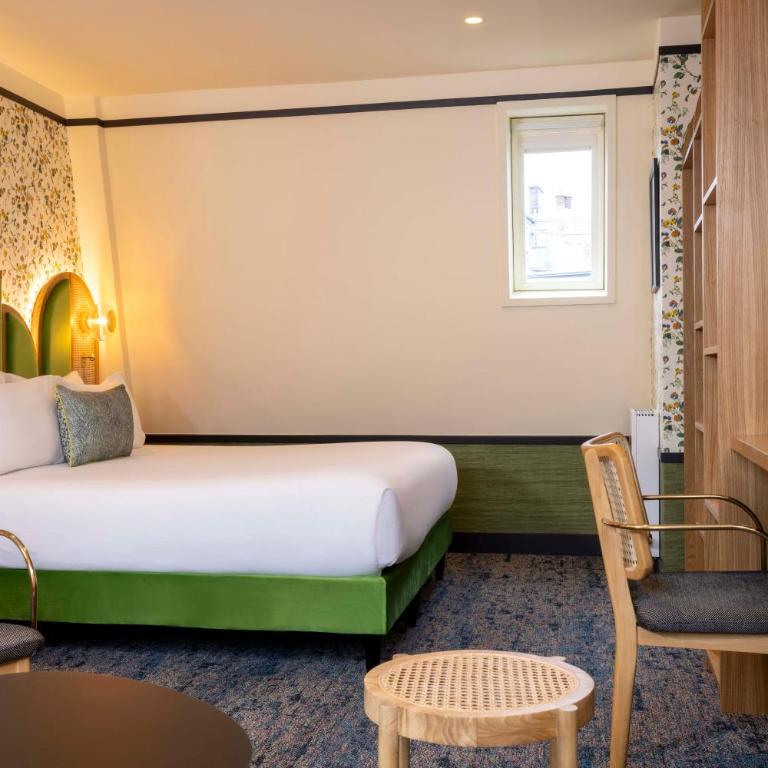 Hôtel Jardin de Cluny - Suite Junior Lit King-Size avec Canapé-Lit - 2
