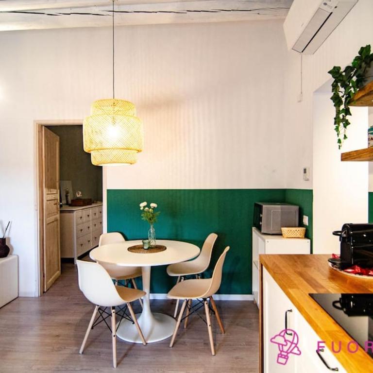 Corte 1 con parcheggio gratuito - Appartamento con 2 Camere da Letto - 2