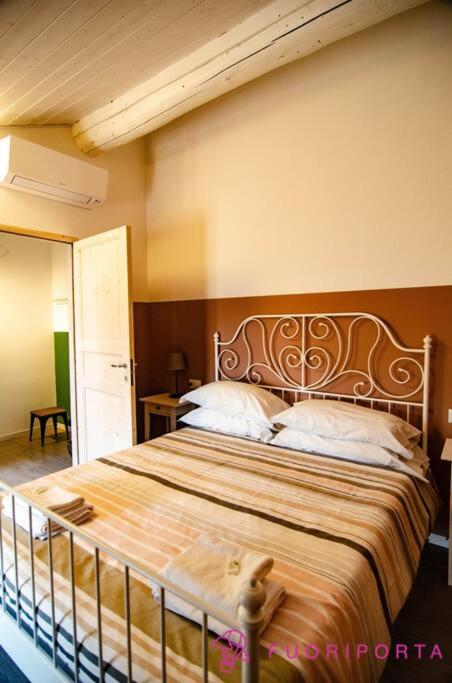 Corte 1 con parcheggio gratuito - Appartamento con 2 Camere da Letto - 15