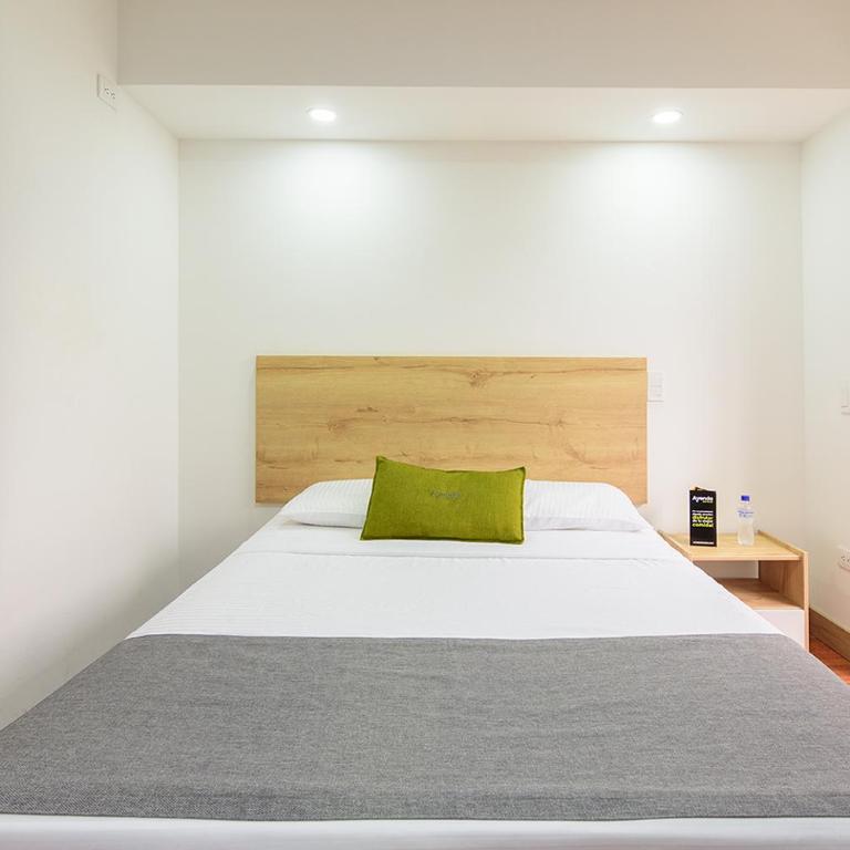 Hotel Balcones del Estadio - Habitación Doble con balcón - 2