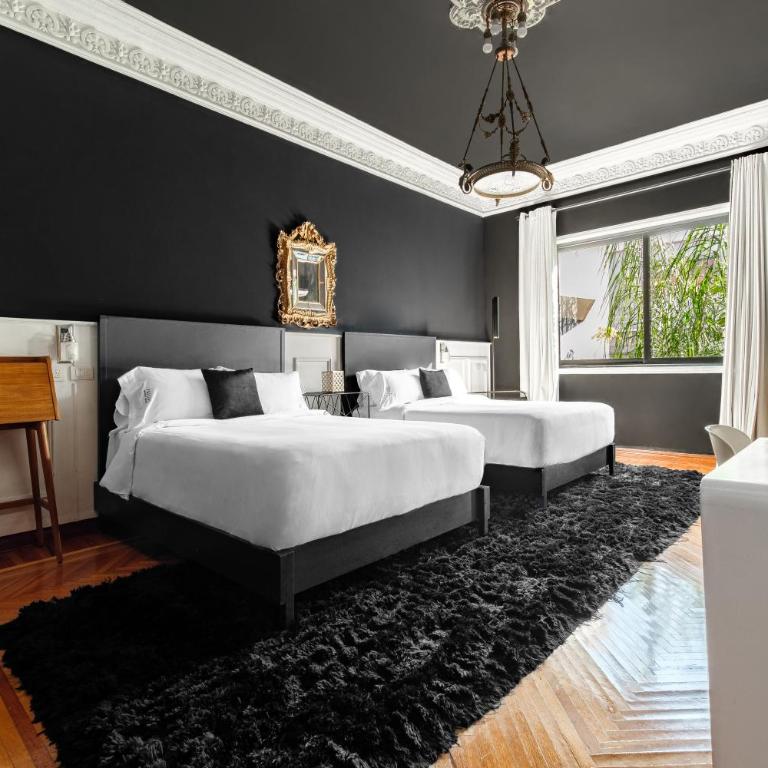 Pug Seal Polanco Anatole France - Suite Executive - 1