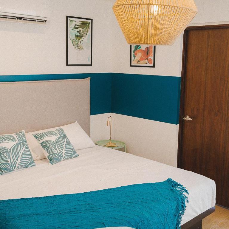 a unas cuadras de la plaza machado by G P S rentas - Two-Bedroom Apartment - 9