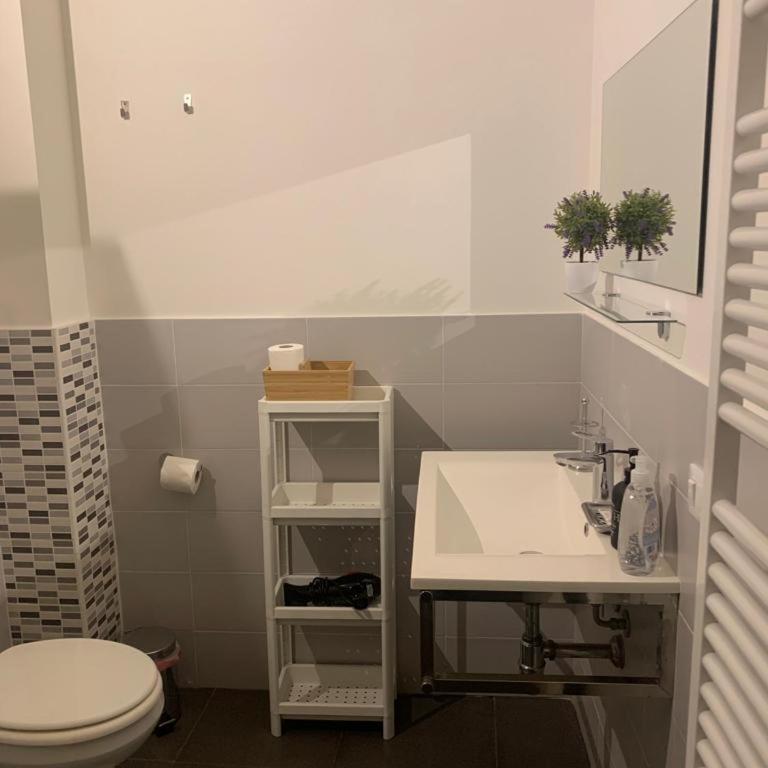 La Casa di Giulia - Appartamento con 2 Camere da Letto - 35