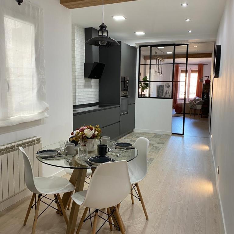 Exclusivo apartamento de diseño en PLAZA MAYOR VUT 09-449 - Apartamento de 2 dormitorios - 8
