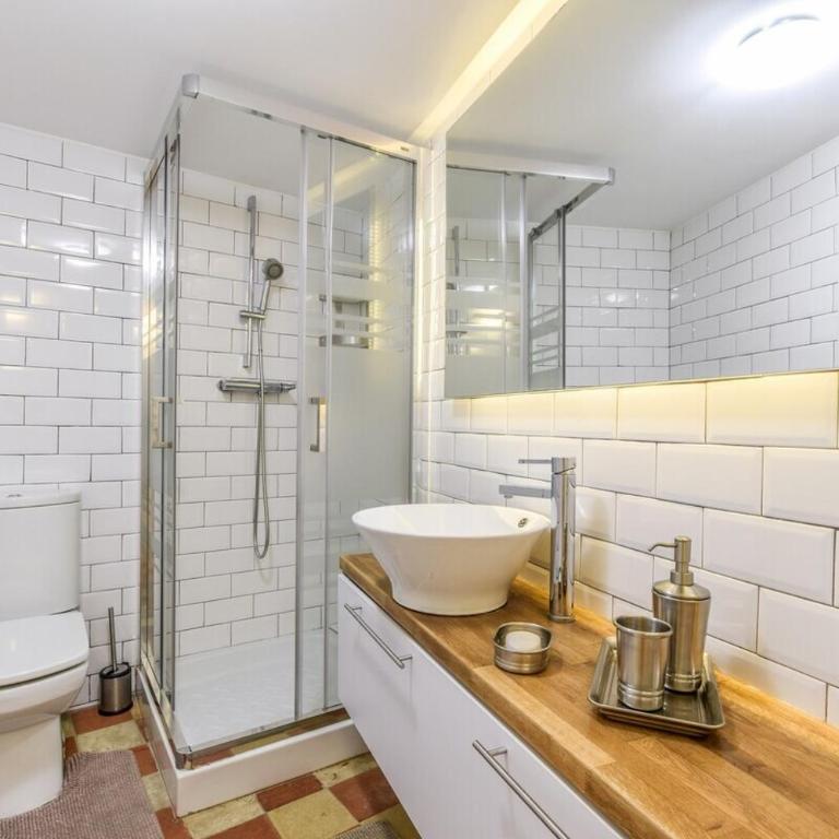 MyHouseSpain - Apartamento de lujo en Malasaña - MHM - Apartamento con ducha - 20