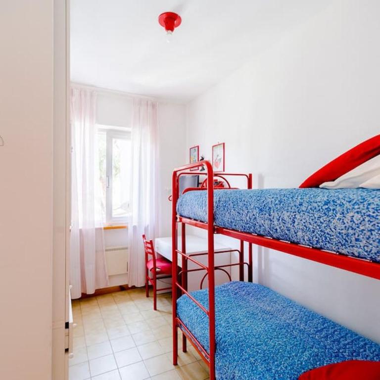 Appartamento a 20mt dal mare con piscina condominiale - Appartamento con 2 Camere da Letto - 4