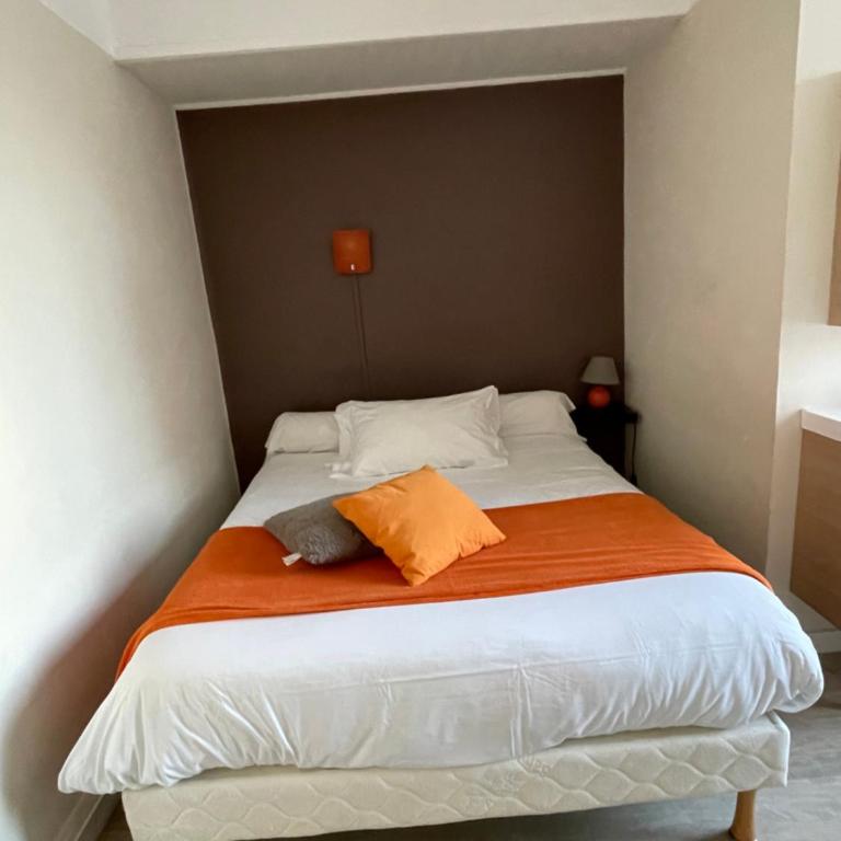 Les Chiens du Guet - Chambre Double avec Toilettes Communes - 5