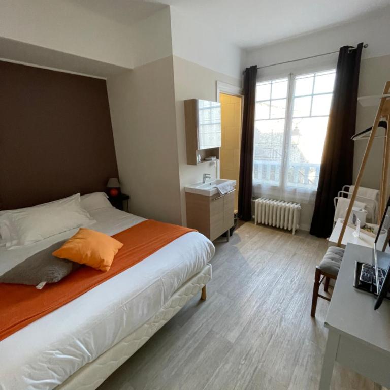 Les Chiens du Guet - Chambre Double avec Toilettes Communes - 4
