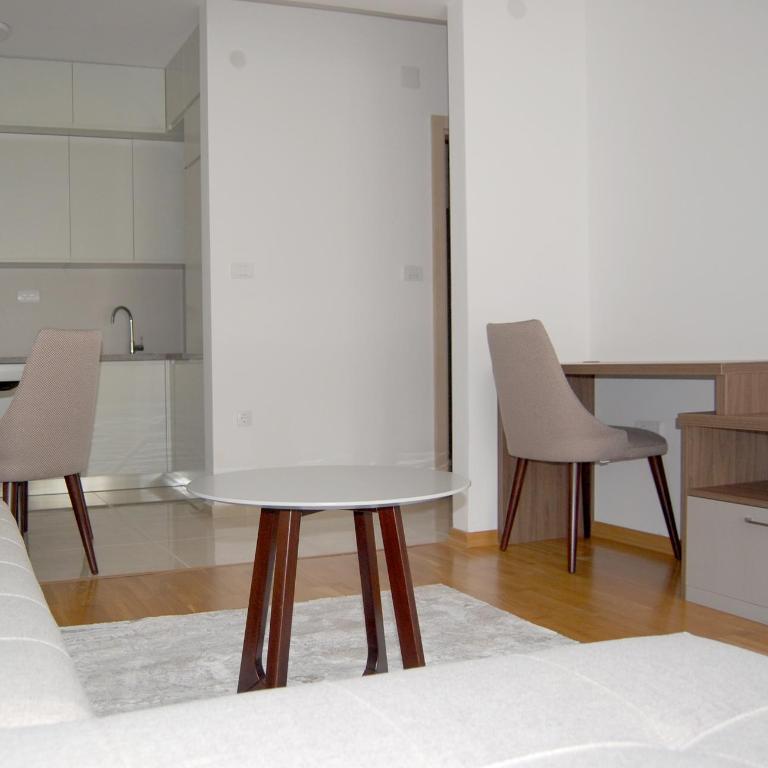 Status-M Apartments 126 - Two-Bedroom Apartment with Terrace - 13
