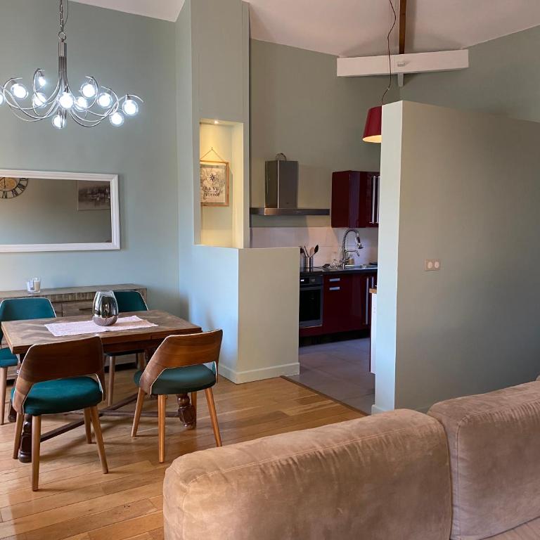 Maison familiale 3 chambres, parking gratuit - Three-Bedroom House - 3