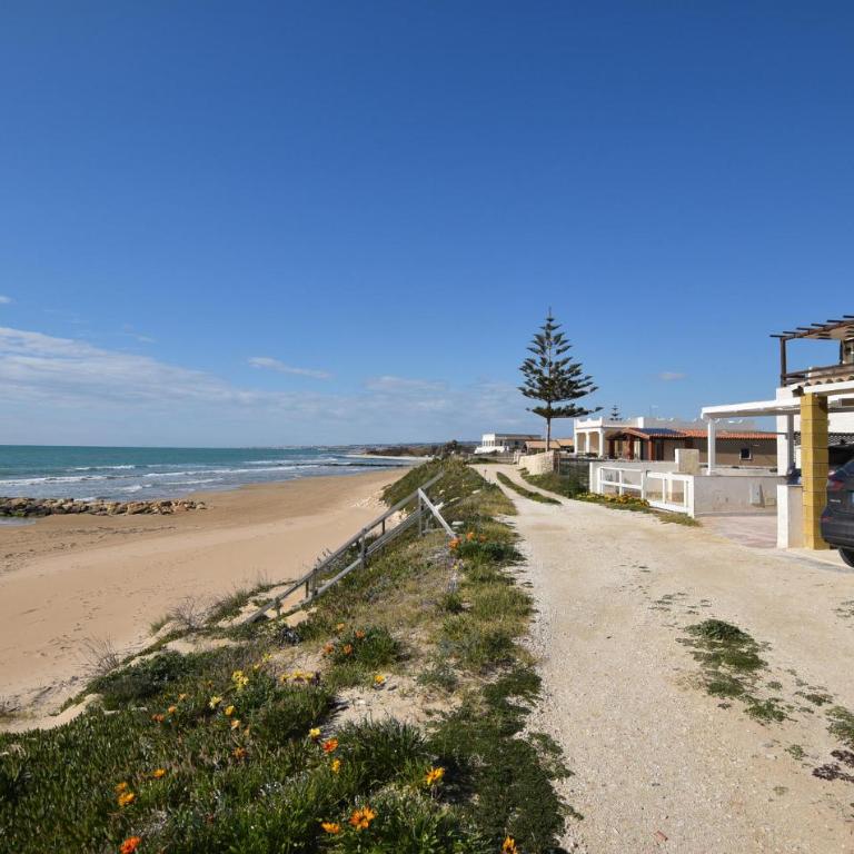 Gorgeous Apartment In Scicli With House Sea View - Appartamento con 3 Camere da Letto - 21