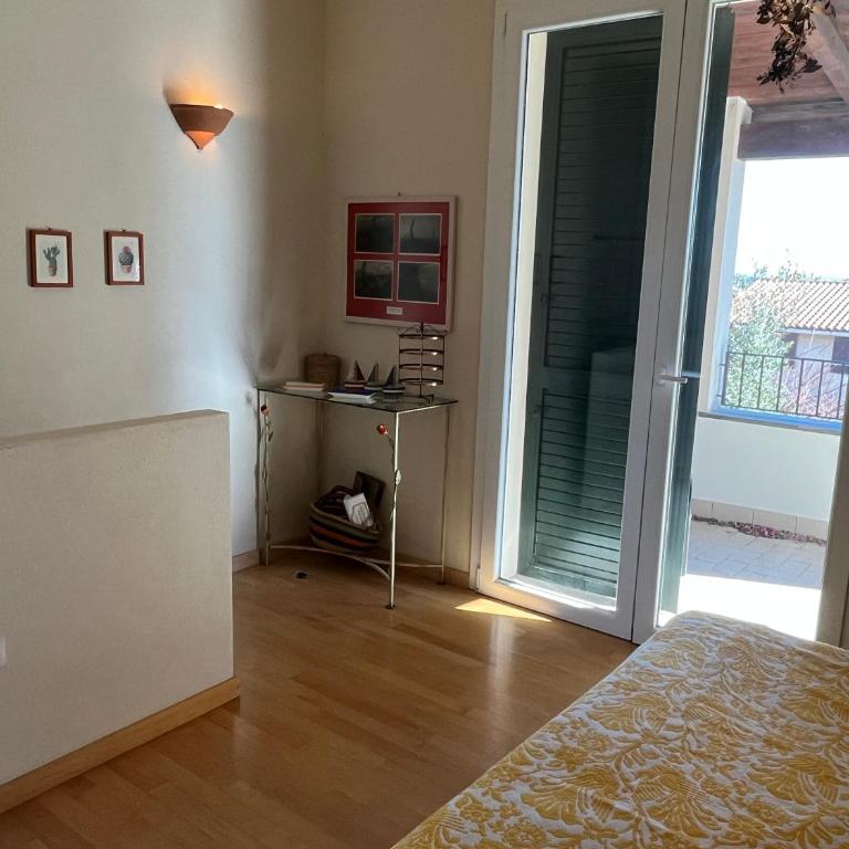 Villa Fatta di Sogni - Camera Matrimoniale con Balcone e Vista Mare - 26