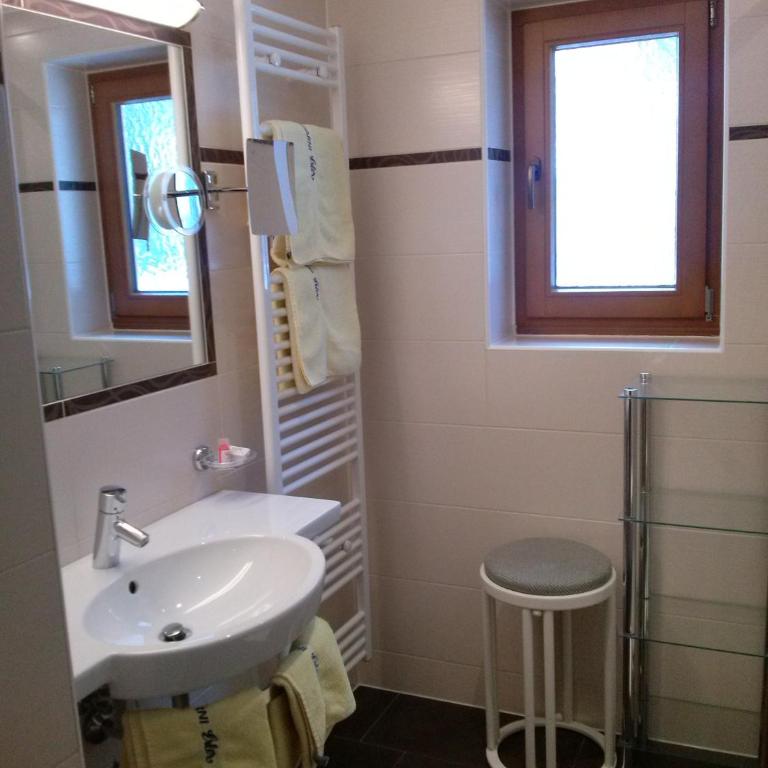 Hotel Garni Erler - Standard Doppelzimmer mit Balkon - 3