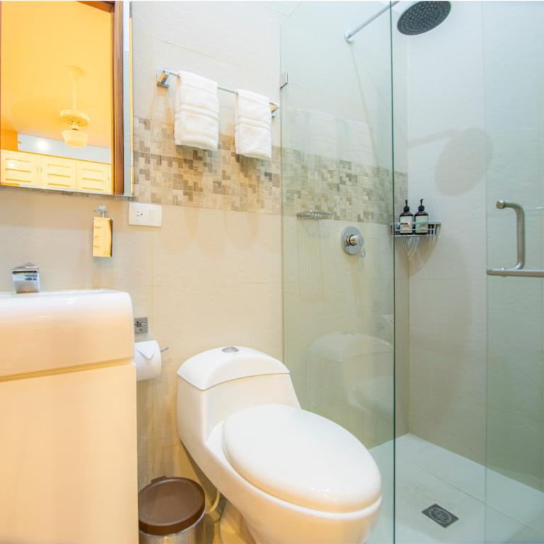 San Pedro Claver Luxury in the walled city - Three-Bedroom Apartment - 10