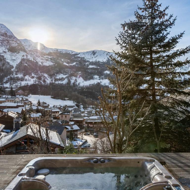 Chalet avec jacuzzi, proche des pistes, pour 10 personnes - Chalet 3 Chambres - 3