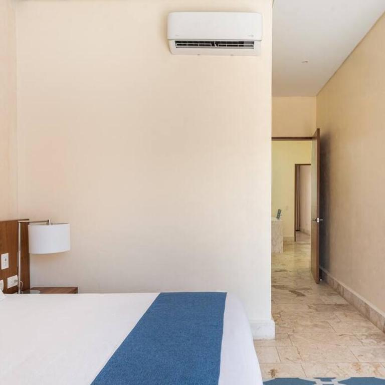 Villa with Jacuzzi & Pool with Great Concierge Service - Villa - 4